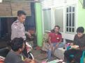 Babinkamtibmas Dupak Sambang Pemukiman, Sampaikan Penyuluhan Narkoba