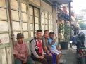 Babinkamtibmas Bongkaran Sosialisasi SPKT Door To Door Ke Warga Jalan Samudera