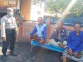 Panit Binmas Polsek Semampir Sampaikan Pesan Jaga Kebersihan & Jaga Jarak Ke Warga Wonokusumo