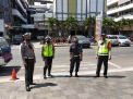 Patroli di Rumah Sakit Al Irsyad, Polsek Pabean Cantikan Antisipasi Pengambilan Paksa Jasad Pasien Covid-19