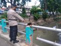 Polsek Semampir Pantau Debit Air, Antisipasi Potensi Musibah Banjir
