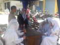 Babinkamtibmas Perak Utara Laksanakan Rabu Narsis ke SMK Barunawati