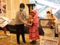 Kapolres Tanjung Perak Serahkan Hadiah Lomba Menggambar & Terima Penghargaan Dari MURI