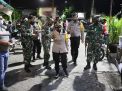 Kapolres Tanjung Perak Dampingi Danrem Bhaskara Jaya, Pantau Kesiapan TPS 24 Kelurahan Sidotopo
