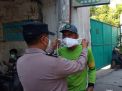Polsek Kenjeran Bersama Personil Gabungan Gelar Operasi Penertiban Masker di Jalan Kedung Cowek