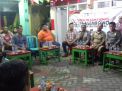 Panit Binmas Polsek Asemrowo Titip Pesan Kamtibmas di Acara Cangkrukan