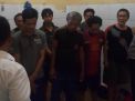 Polsek Asemrowo Lakukan Pengecekan Tahanan Dilanjutkan Pemberian Makan Pagi