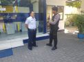 Patroli Kantor Bank, Satsabhara Polres Tanjung Perak Sampaikan Pesan 3C