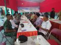 Babinkamtibmas Kedung Cowek Hadiri Buka Bersama Instansi Samping