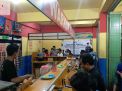 Babinkamtibmas Krembangan Utara Berikan Penyuluhan Bahaya Narkoba Ke Pengunjung Warkop