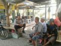 Babinkamtibmas Morokrembangan Sambang Pemukiman, Titip Pesan Waspada Radikalisme