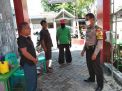 Babinkamtibmas Takal Kedinding Sambang Pemukiman, Sosialisasi Pencegahan Virus Corona