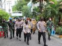 Kapolres Tanjung Perak Dampingi Gubernur & Kapolda Jatim Ke Posko PPKM Skala Mikro