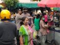 Polsek Krembangan Gelar Operasi Masker di Pasar Kalianak Bersama Koramil