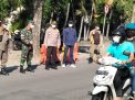 Kapolsek Krembangan Pimpin Operasi Penertiban Masker di Jalan Tanjung Sadari