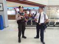 Satsabhara Polres Tanjung Perak Lakukan Pengamanan & Pengawalan di Kantor Bank