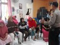 Babinkamtibmas Perak Barat Sosialisasi SPKT Door To Door Kepada Ibu-Ibu