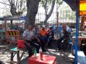 Polsek Kenjeran Bersama Tiga Pilar Amankan Pengunjung THP Pantai Ria