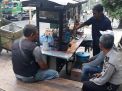 Kunjungi Pemukiman, Babinkamtibmas Genting Kalianak Sampaikan Jaga Kerukunan