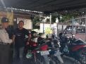 Babinkamtibmas Bulak Sambang Juru Parkir, Titip Pesan Waspada Curanmor