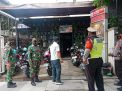 Polsek Krembangan Gelar Razia Masker Kepada Pengunjung Cafe