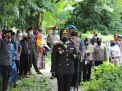 Kapolres Tanjung Perak Pimpin Upacara Pemakaman Anggota