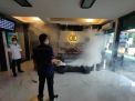 Cegah Penyebaran Covid-19, Urkes Polres Tanjung Perak Lakukan Fogging Disinfektan