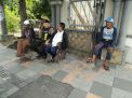 Patroli Dialogis Bersama Warga, Satsabhara Polres Tanjung Perak Beri Tips Kamtibmas