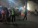 Patroli Malam di Pasar Buah Tanjungsari, Polsek Semampir Titip Pesan Waspada 3C