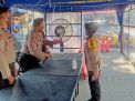 Polres Tanjung Perak Lakukan Pengecekan Suhu Badan, Cegah Masuknya Virus Corona