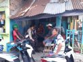 Satsabhara Polres Tanjung Perak Patroli Dialogis Bersama Warga Teluk Kumai