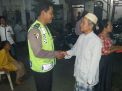 Babinkamtibmas Bongkaran Sampaikan Pesan Jaga Kerukunan ke Tomas