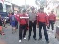 Acara Jalan Sehat Warga Sidotopo Dikawal Polsek Semampir
