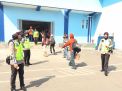 Polwan Polres Tanjung Perak Antisipasi Kriminalitas Terhadap Pemudik di Pelabuhan GSN