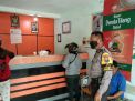 Babinkamtibmas Takal Kedinding Laksanakan Patroli di Kantor Pos, Antisipasi Kriminalitas 3C