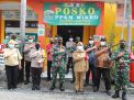 Kapolres Tanjung Perak Dampingi Kunjungan Kasrem Bhaskara Jaya Ke Posko PPKM Mikro Kelurahan Perak Barat