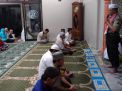 Cegah Curanmor, Polsek Semampir Himbau Warga Pasang Gembok Pada Motor