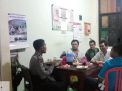 Sambang Pengurus RW, Babinkamtibmas Dupak Sampaikan Himbauan Siskamling
