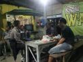 Babinkamtibmas Polsek Krembangan Gelar Patroli Malam, Sampaikan Waspada Curanmor
