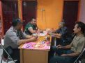 Babinkamtibmas Perak Utara Sambang Pengurus Kampung, Sampaikan Pesan Hidupkan Siskamling