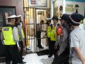 Cegah Tahanan Melarikan Diri, Polsek Asemrowo Lakukan Pengecekan Pagi & Malam