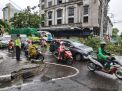 Cegah Macet Akibat Pohon Tumbang, Polsek Pabean Cantikan Lakukan Pengaturan