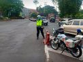 Satlantas Polres Tanjung Perak Gelar Pengaturan Lalu Lintas Sore Bantu Kepulangan Pekerja