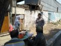 Satsabhara Polres Tanjung Perak Gelar Patroli Dialogis Bersama PKL