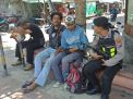 Satsabhara Polres Tanjung Perak Gelar Patroli Pemukiman, Antisipasi Kriminalitas