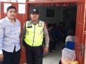 Babinkamtibmas Krembangan Utara Pam Misa Natal di Gereja Silo