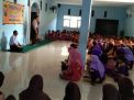 Babinkamtibmas Takal Kedinding Berikan Penyuluhan Ke Sekolah Dalam Rangka Operasi Bina Kusuma