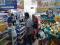 Personil Polsek Asemrowo Sambang Mini Market, Sampaikan Pesan Waspada Pencurian