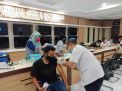 Polres Tanjung Perak Gelar Kegiatan Vaksinasi Covid-19 Untuk Anggota di Ruang Rupatama Sanika Satyawada
