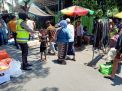 Polwan Polres Tanjung Perak Patroli Jumat Darling di Masjid Mujahidin